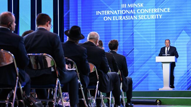 Сергей Лавров выступает на III Минской международной конференции по евразийской безопасности