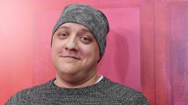 Актер Роман Попов