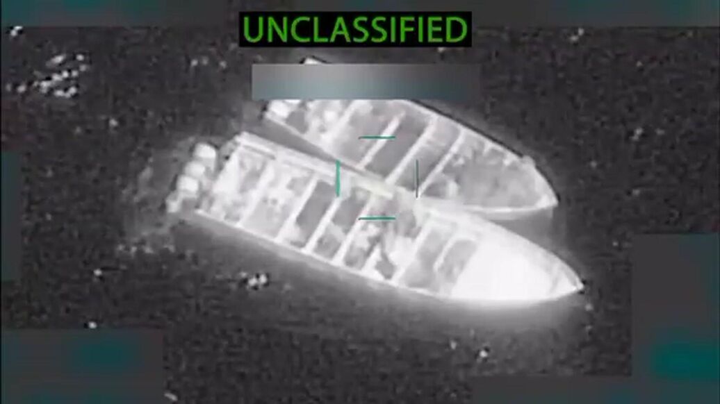 США нанесли удары по судам наркокартелей в Тихом океане, заявил Хегсет