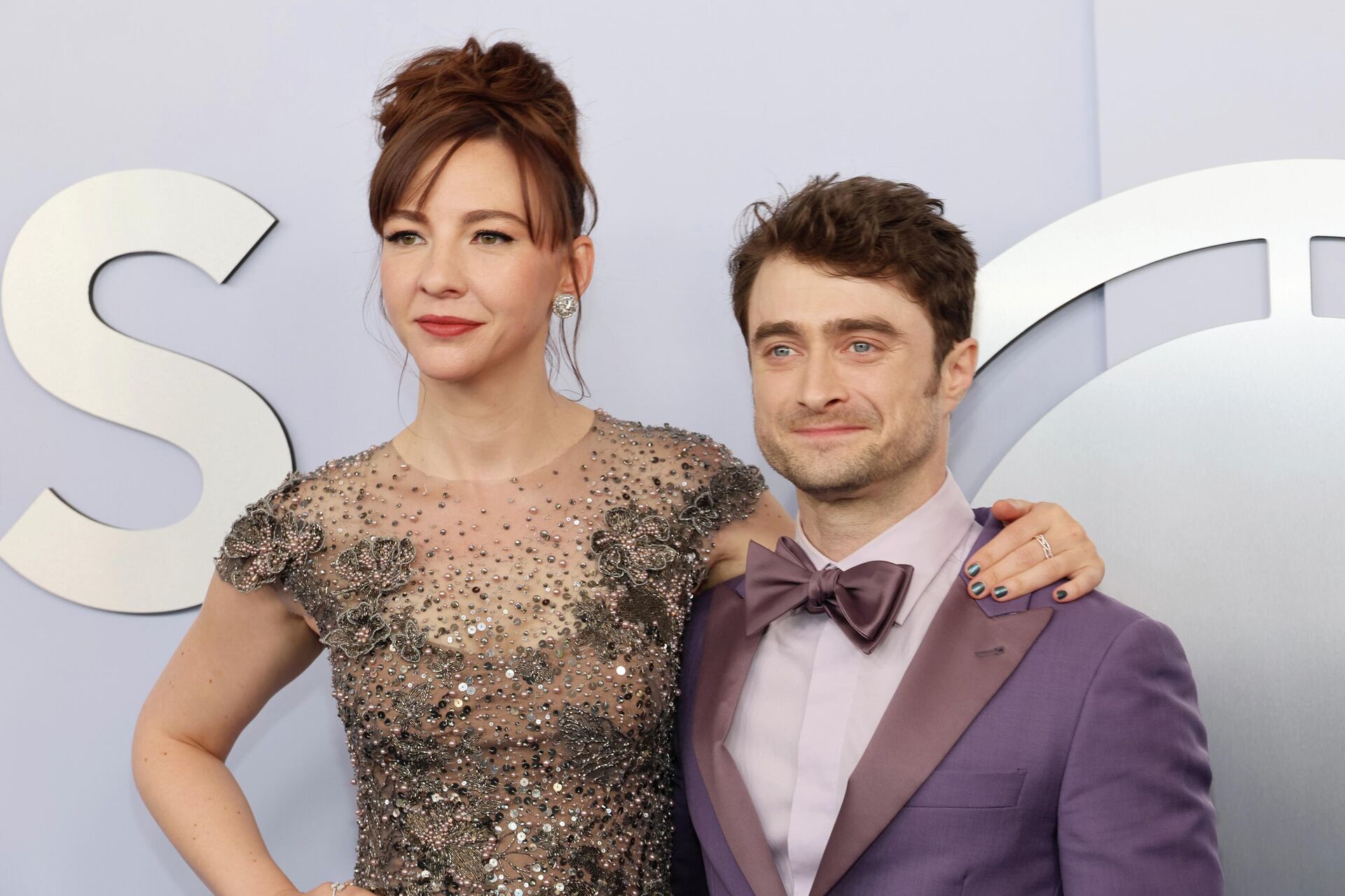 Дэниел Рэдклифф и Эрин Дарк Дэниел Рэдклифф и Эрин Дарк - РИА Новости, 1920, 28.10.2025