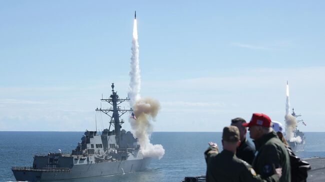 Президент США Дональд Трамп во время мероприятия по случаю 250-летия военно-морского флота США. 5 октября 2025 Президент США Дональд Трамп во время мероприятия по случаю 250-летия военно-морского флота США. 5 октября 2025