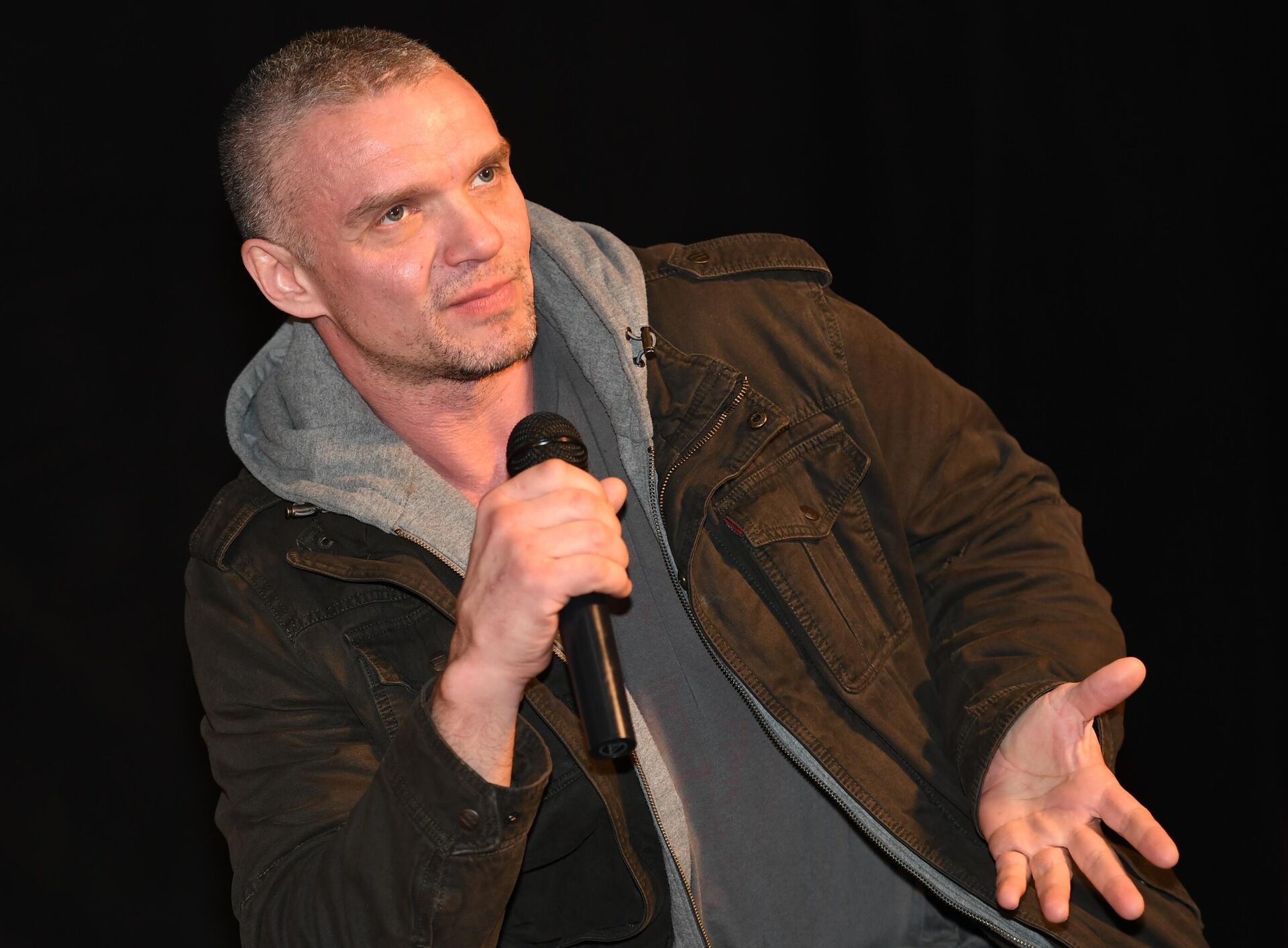 Актер Владимир Епифанцев на пресс-конференции участников фестиваля остросюжетного кино и хоррор фильмов Капля - РИА Новости, 1920, 29.10.2025