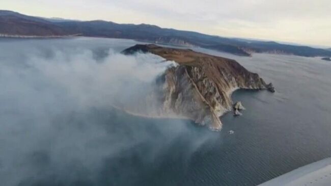 Лесной пожар на острове Недоразумения в Охотском море. Кадр видео из соцсетей