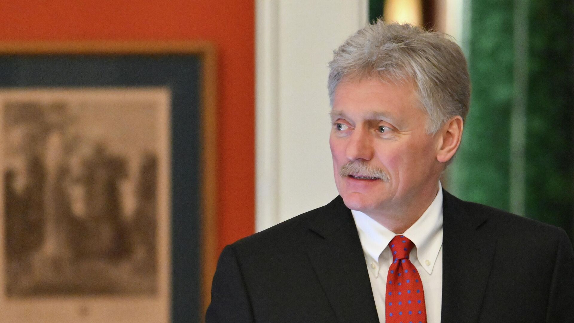 Песков назвал истерикой реакцию Запада на слова Путина о ядерных испытаниях Песков назвал истерикой реакцию Запада на слова Путина о ядерных испытаниях