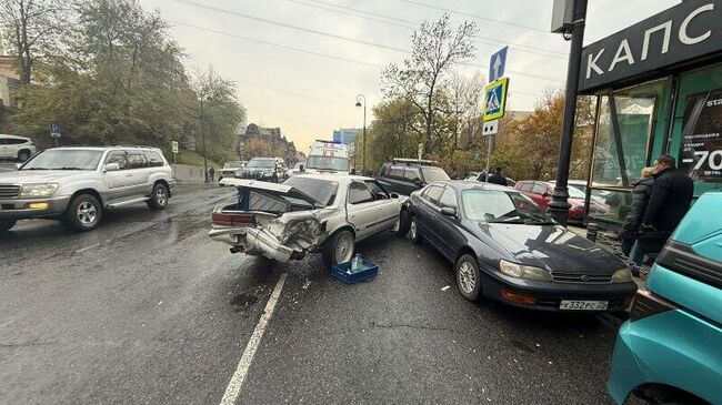 ДТП с участием 13 автомобилей во Владивостоке