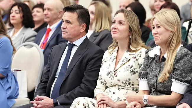 Губернатор Подмосковья Андрей Воробьев и уполномоченный при президенте России по правам ребенка Мария Львова-Белова