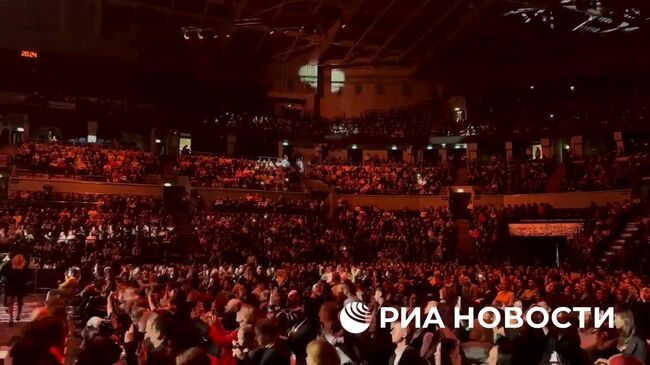 Звезды отечественной эстрады исполнили свои хиты на юбилейном Золотом граммофоне