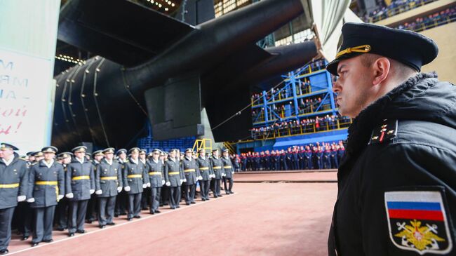 Атомная подводная лодка Белгород, способная переносить Посейдон, во время спуска на воду на АО Производственное объединение Севмаш в Северодвинске