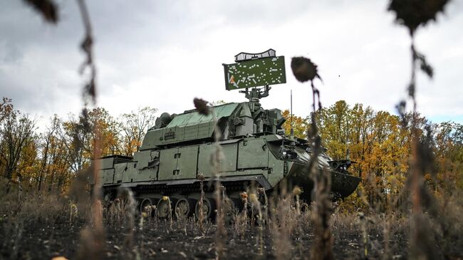 Боевое дежурство экипажа зенитного ракетного комплекса