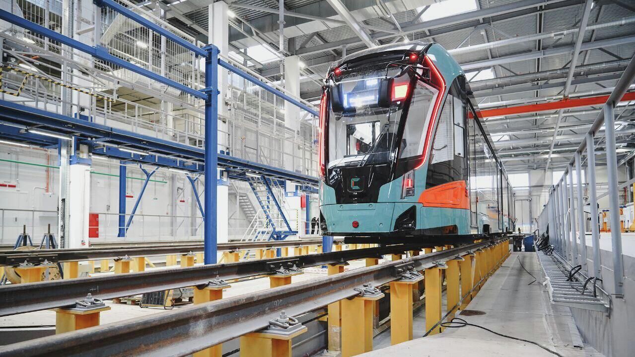 Первую очередь новой трамвайной линии в Петербурге введут к концу года