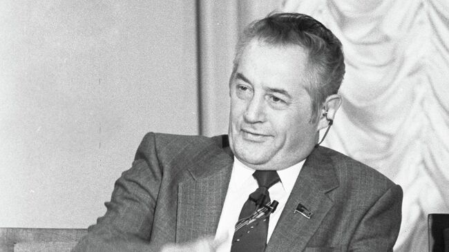 Главный редактор газеты Известия Иван Лаптев