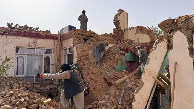 Последствия землетрясения на севере Афганистана