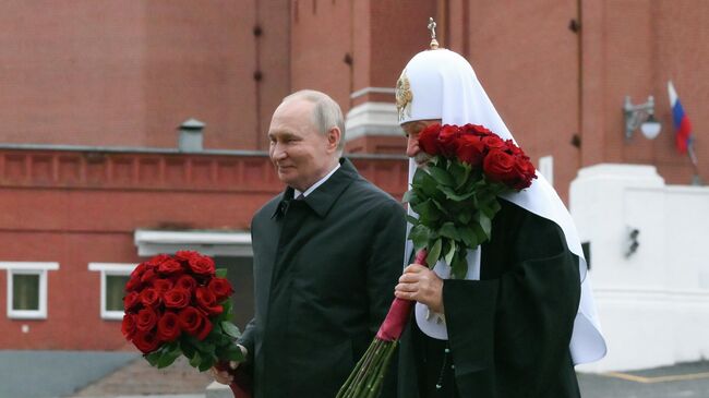 Президент РФ Владимир Путин и патриарх Московский и всея Руси Кирилл