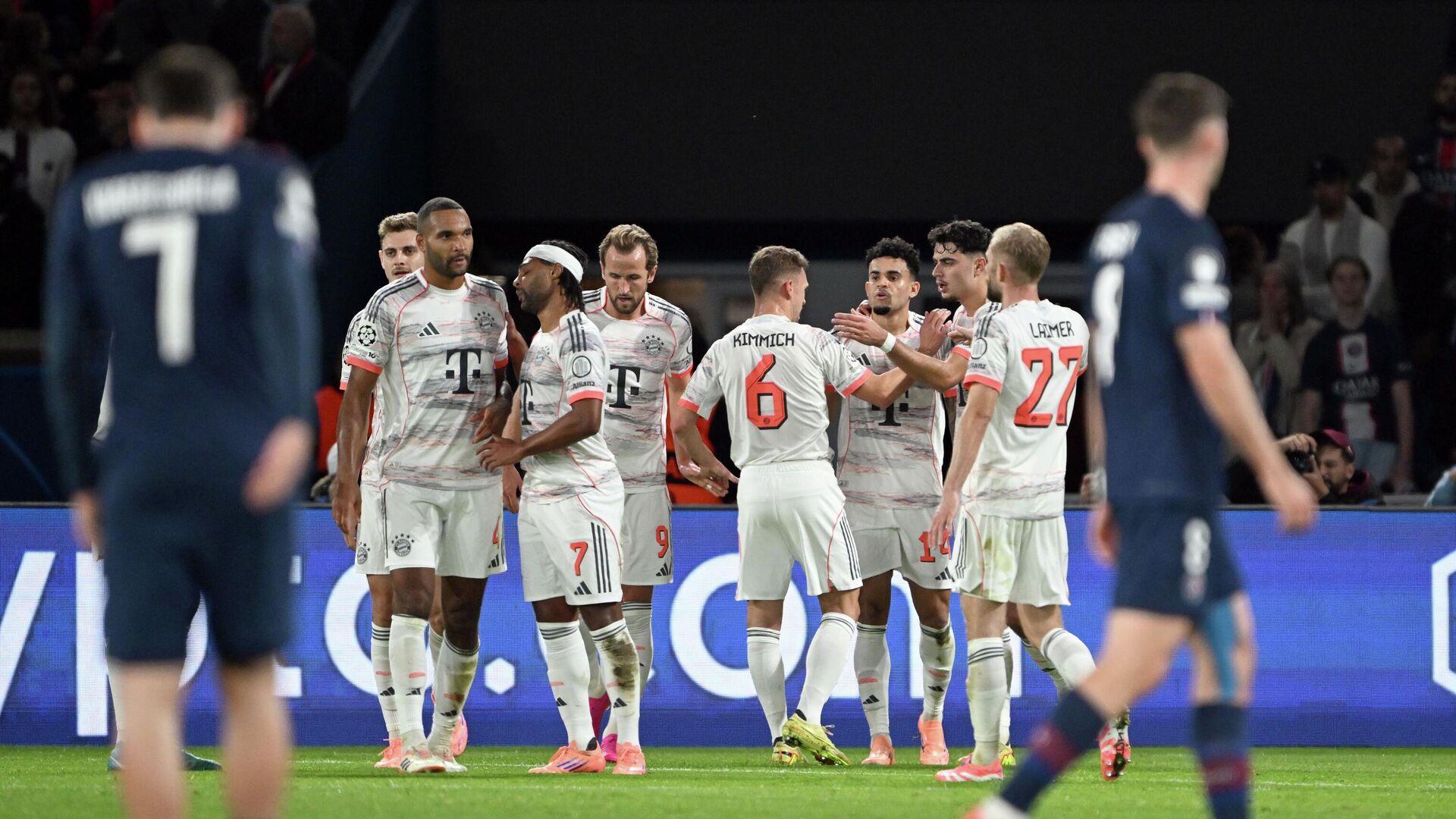 Футболисты Баварии - РИА Новости, 1920, 05.11.2025