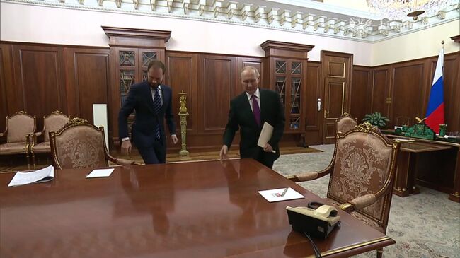 Рабочая встреча Владимира Путина с Виталием Королевым Рабочая встреча Владимира Путина с Виталием Королевым