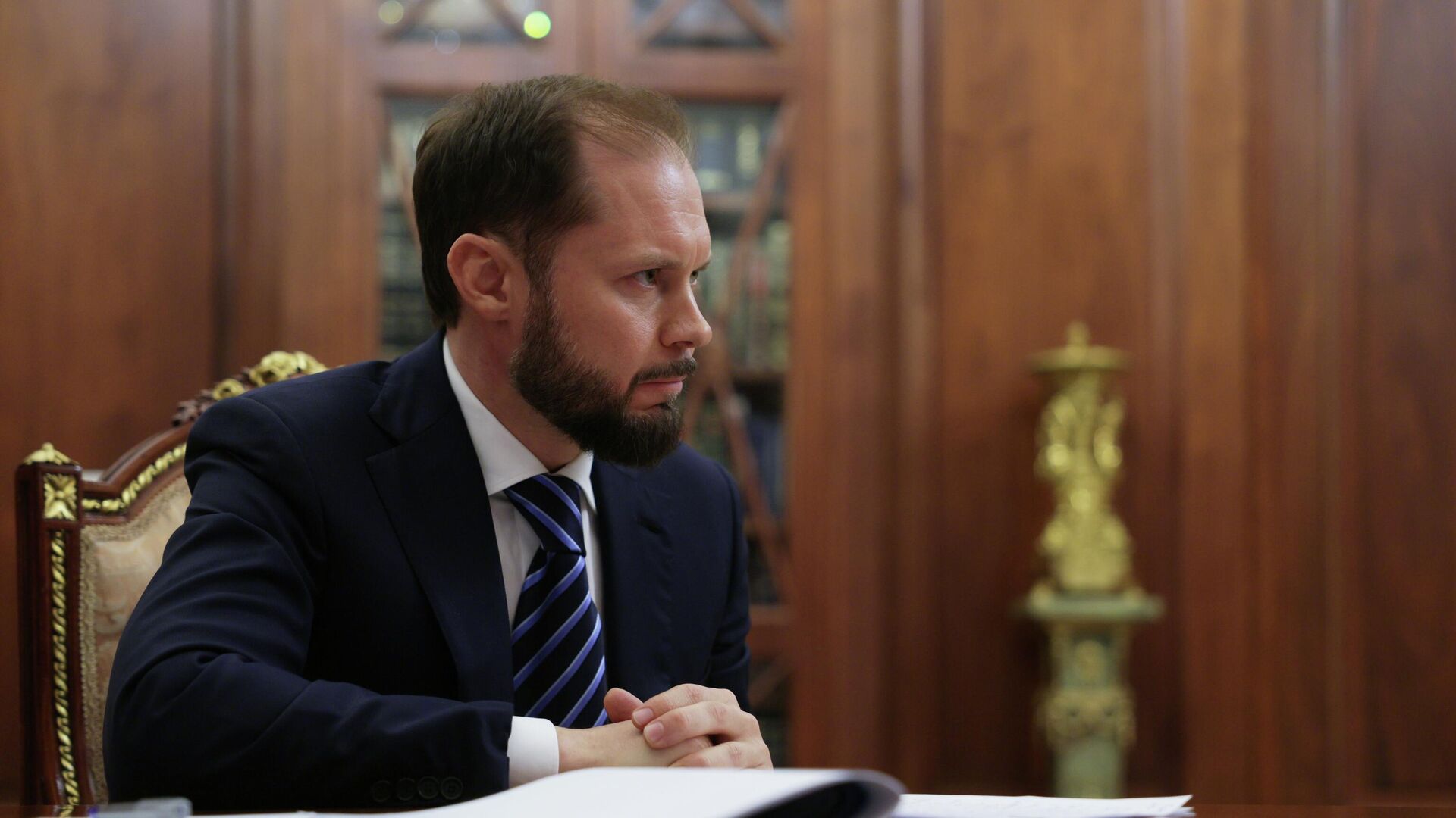 Заместитель руководителя Федеральной антимонопольной службы Виталий Королев во время встречи с президентом России Владимиром Путиным - РИА Новости, 1920, 05.11.2025