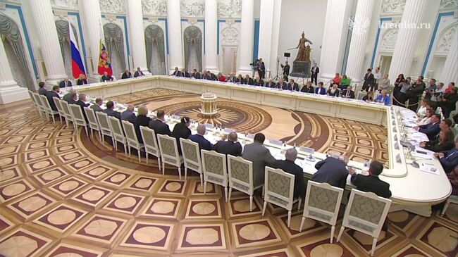 Начало заседания Совета по межнациональным отношениям Начало заседания Совета по межнациональным отношениям