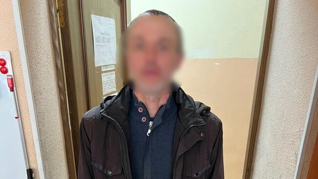 Подозреваемый в покушении на квартирную кражу в Благовещенске, уснувший на месте преступления