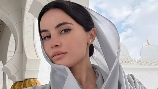 Алина Пекова