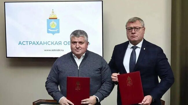 Губернатор Новгородской области Александр Дронов и губернатор Астраханской области Игорь Бабушкин Губернатор Новгородской области Александр Дронов и губернатор Астраханской области Игорь Бабушкин