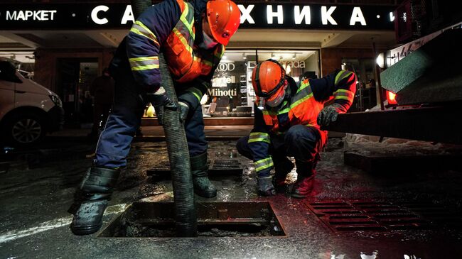Очистка ливневки в Москве