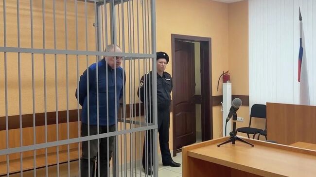 Экс-зампред правительства Омской области Владимир Куприянов в зале суда