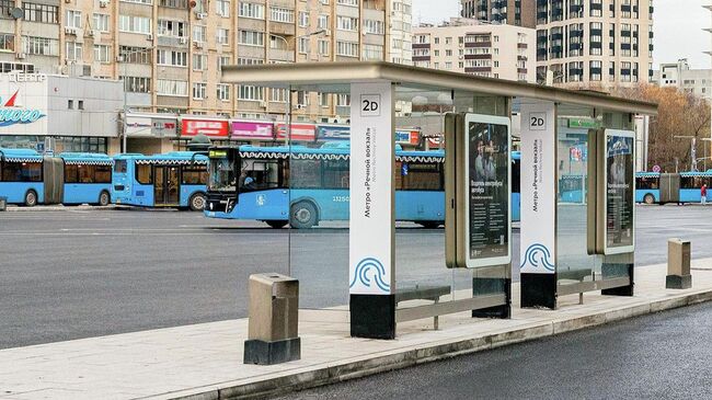 Специалисты комплекса городского хозяйства выполнили благоустройство территории, прилегающей к пересадочному узлу Речной вокзал на севере Москвы