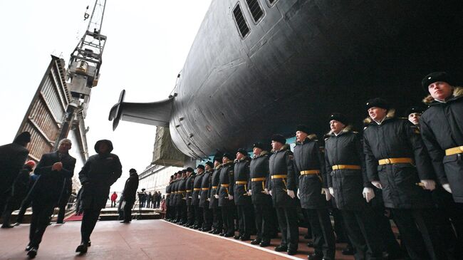 Церемония спуска на воду атомного подводного ракетного крейсера Князь Пожарский проекта Борей-А на заводе Севмаш в Северодвинске Церемония спуска на воду атомного подводного ракетного крейсера Князь Пожарский проекта Борей-А на заводе Севмаш в Северодвинске