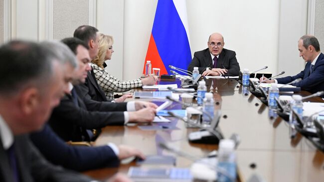 Председатель правительства РФ Михаил Мишустин проводит совещание с вице-премьерами Председатель правительства РФ Михаил Мишустин проводит совещание с вице-премьерами