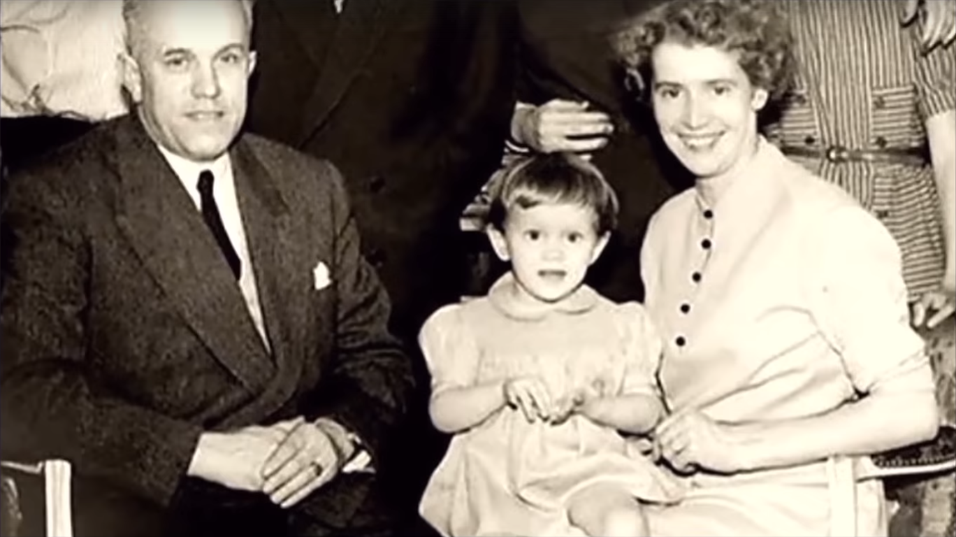 Брижит Макрон в детстве Брижит Макрон в детстве - РИА Новости, 1920, 26.11.2025