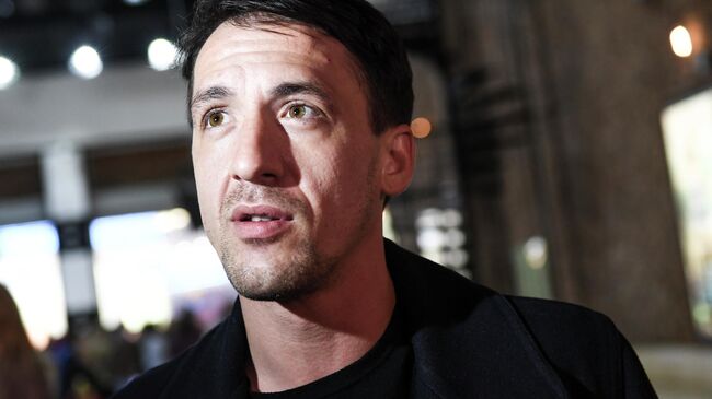 Артур Смольянинов*