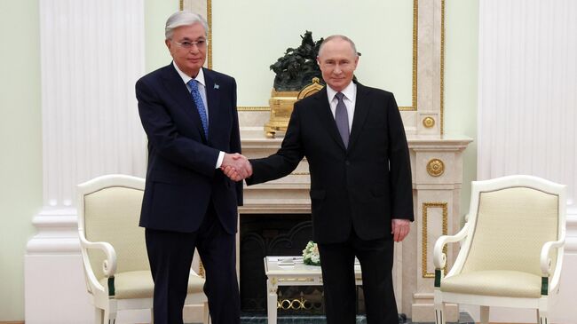 Токаев назвал свой визит в Россию особенно важным - похожая новость на Toplenta