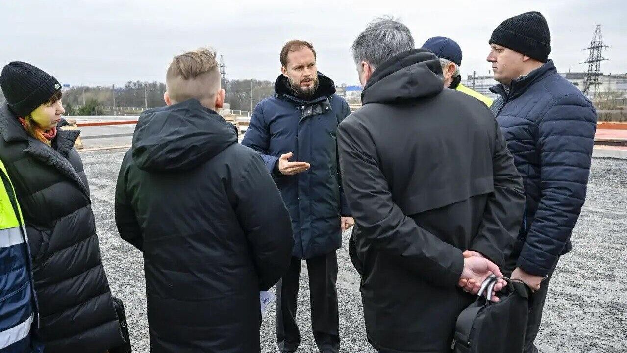 Заместитель руководителя Федеральной антимонопольной службы Виталий Королев лично проконтролирует строительство Западного моста в Твери Заместитель руководителя Федеральной антимонопольной службы Виталий Королев лично проконтролирует строительство Западного моста в Твери - РИА Новости, 1920, 13.11.2025