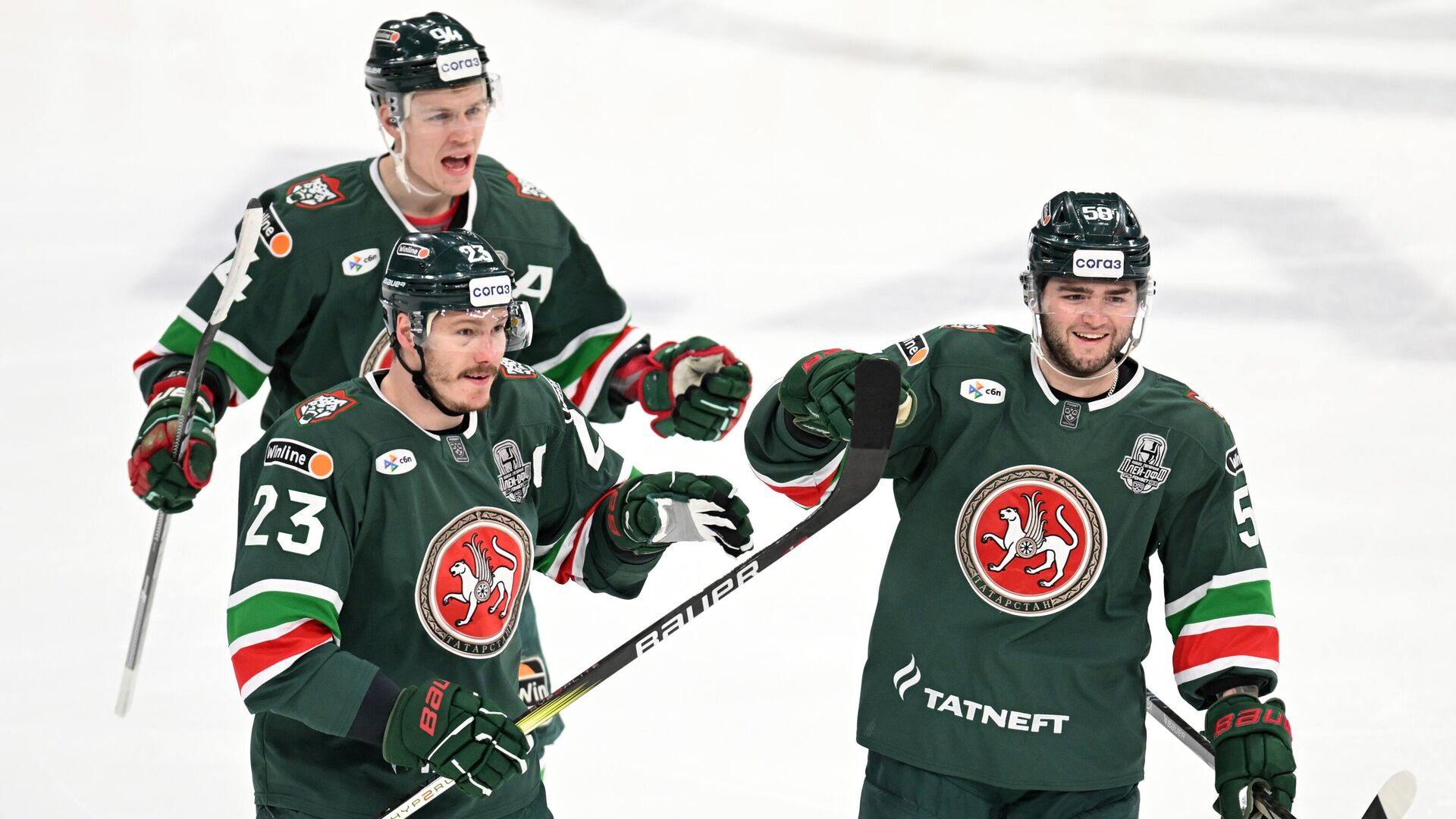 Кирилл Семенов, Дмитрий Яшкин и Митчелл Миллер  - РИА Новости, 1920, 07.12.2025