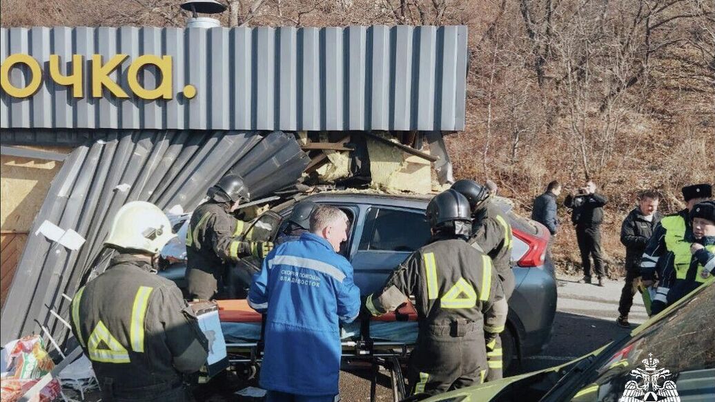 Во Владивостоке сообщили подробности ДТП, в котором погибла женщина