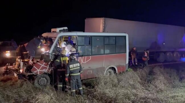 Последствия ДТП с участием микроавтобуса в районе деревни Черепахи в Кунгурском округе Пермского края Последствия ДТП с участием микроавтобуса в районе деревни Черепахи в Кунгурском округе Пермского края