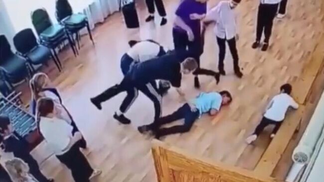 Издевательства над детьми в коррекционном общеобразовательном учреждении в Орске Оренбургской области