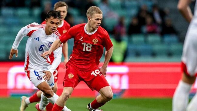 Матвей Кисляк в матче против сборной Чили