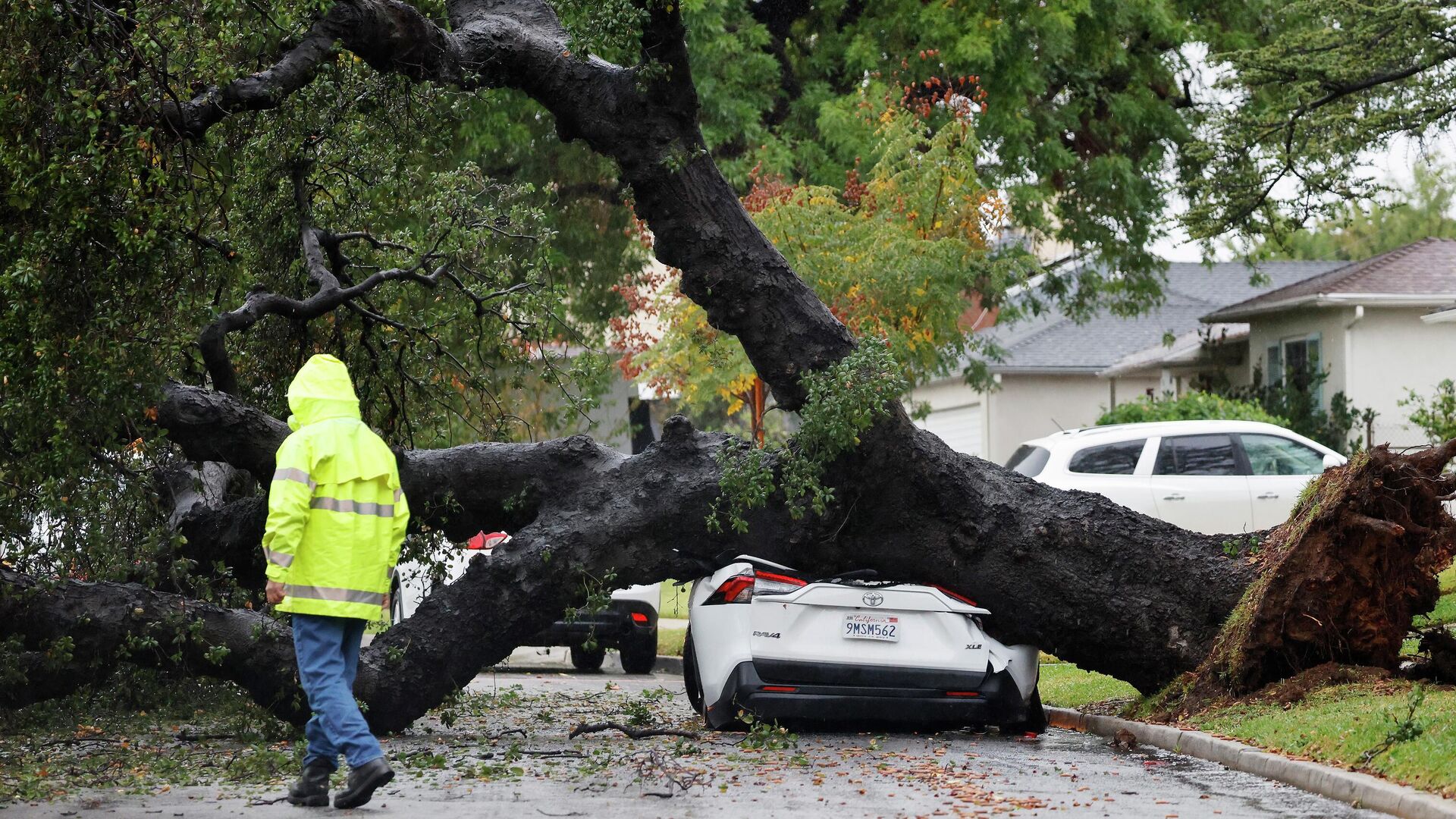 Последствия наводнения в Альтадене, Калифорния. 15 ноября 2025 Последствия наводнения в Альтадене, Калифорния. 15 ноября 2025 - РИА Новости, 1920, 16.11.2025