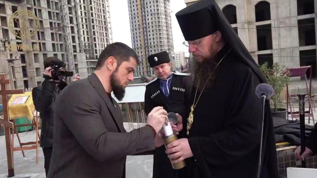 В Грозном заложили капсулу под строительство собора