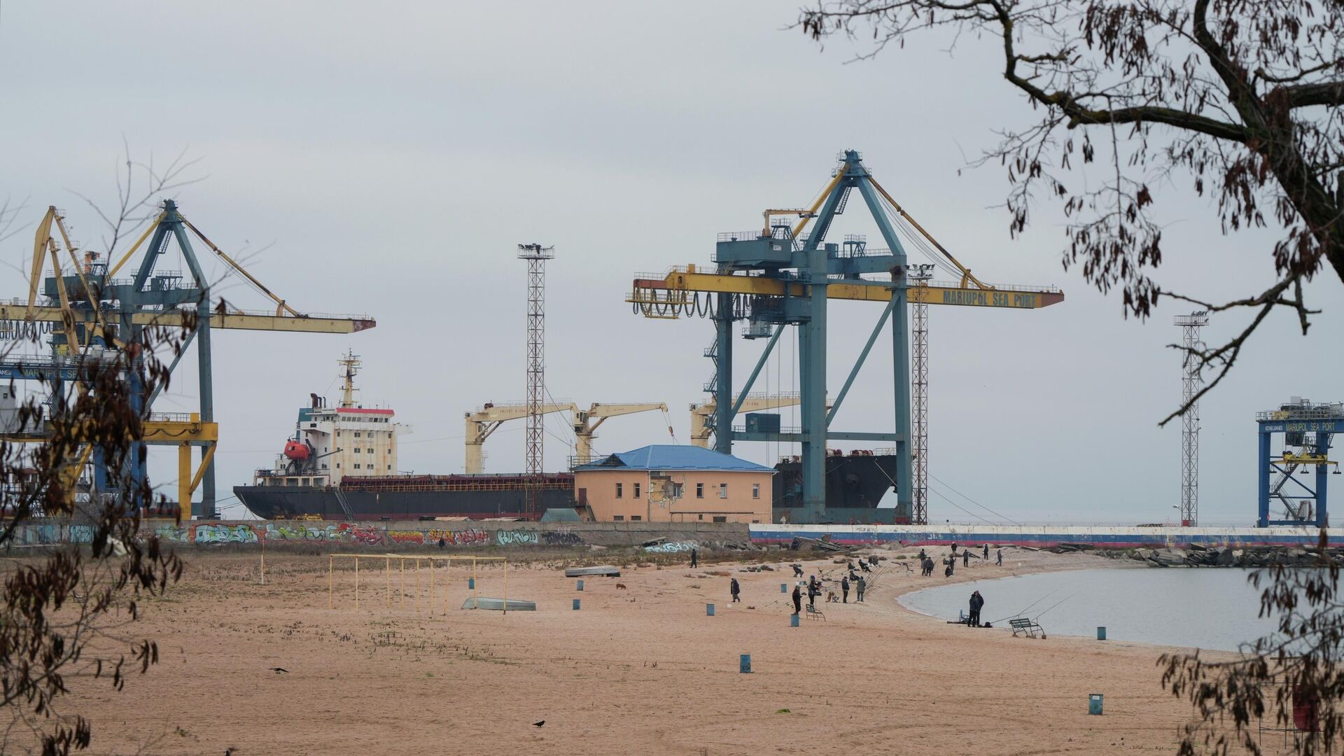 Морской торговый порт в Мариуполе - РИА Новости, 1920, 19.11.2025