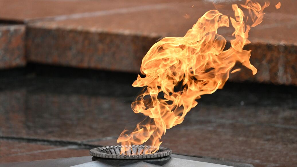 На Кубани двое подростков пожарили еду на Вечном огне