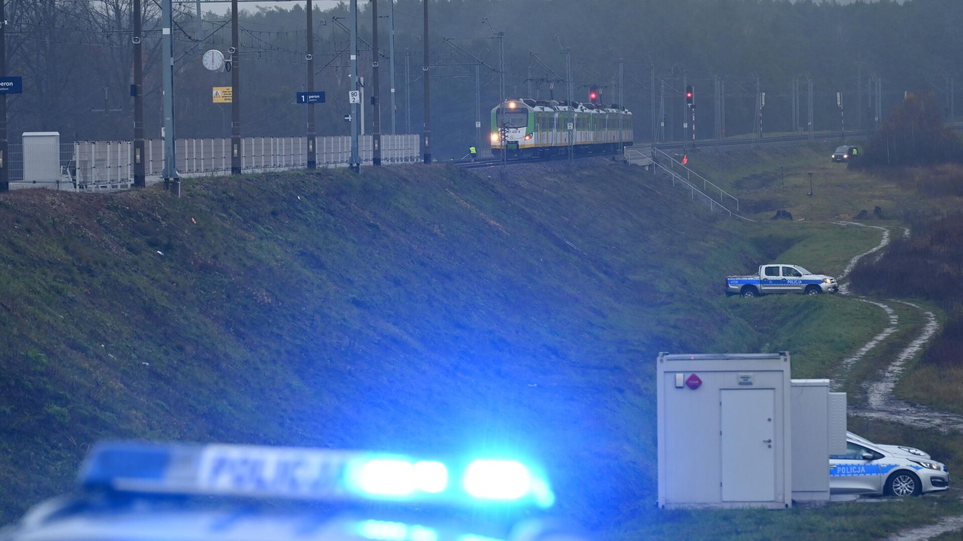 Польская полиция на месте ЧП на железной дороге между Варшавой и Люблином Польская полиция на месте ЧП на железной дороге между Варшавой и Люблином - РИА Новости, 1920, 19.11.2025