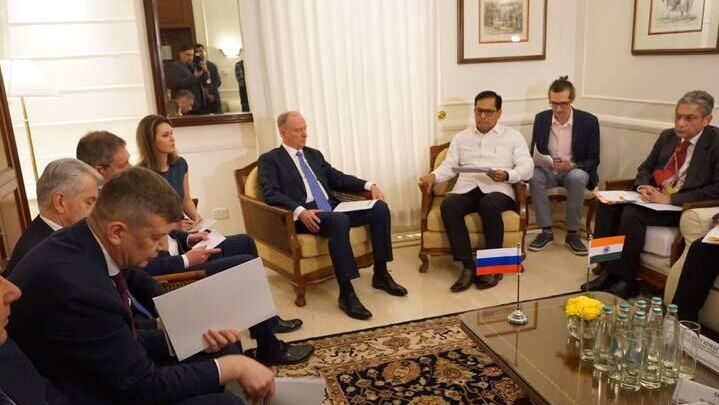 Помощник президента России, председатель Морской коллегии РФ Николай Патрушев во время визита в Индию - РИА Новости, 1920, 18.11.2025