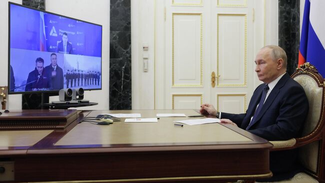 Путин: Уверен, что новый ледокол Сталинград будет достойно носить это гордое имя