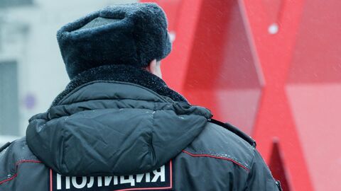 Полицейский на улице Полицейский на улице