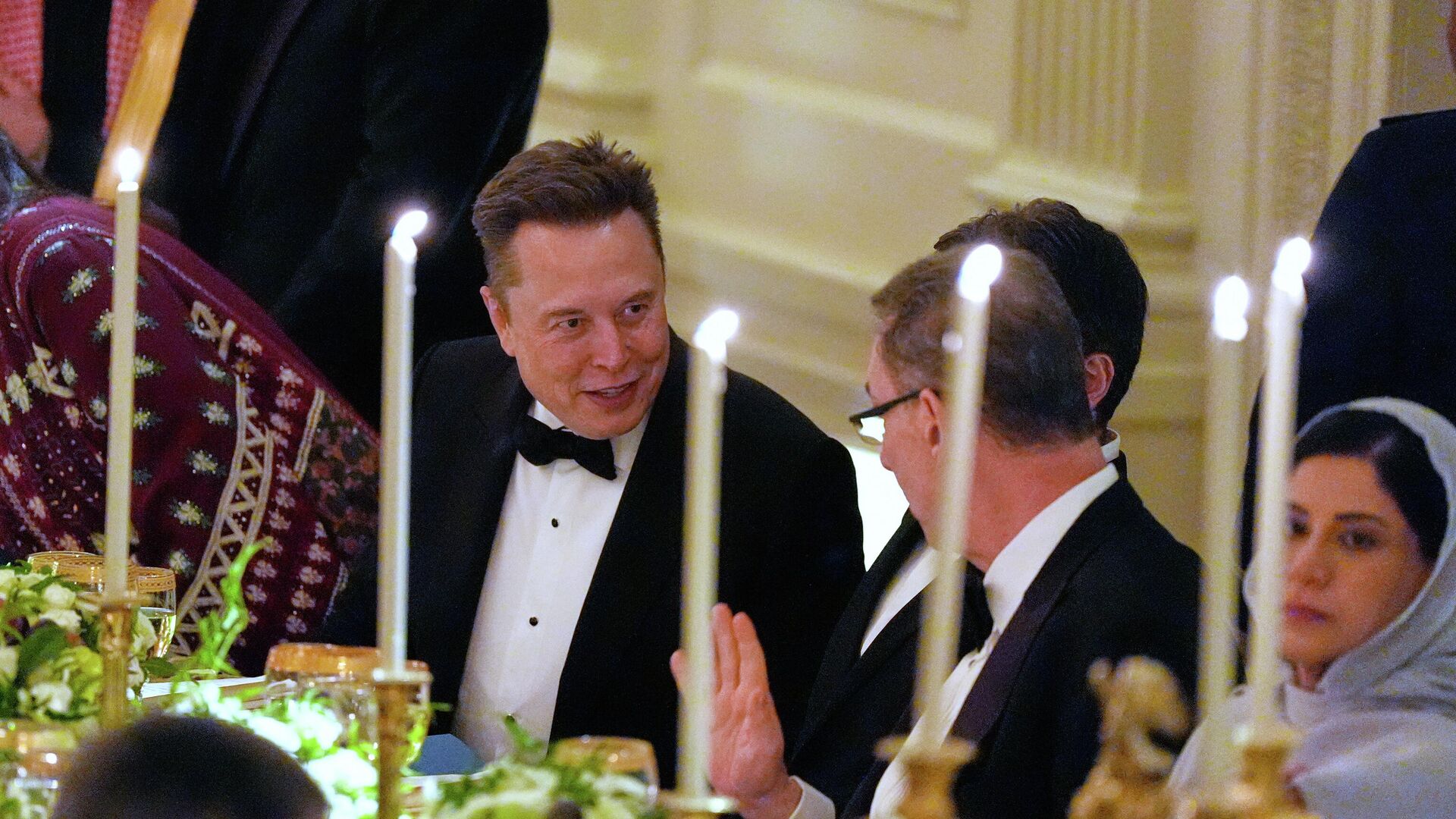 Илон Маск на торжественном ужине в Белом доме в честь визита в США наследного принца Саудовской Аравии Мухаммеда бен Салмана. 18 ноября 2025 - РИА Новости, 1920, 19.11.2025