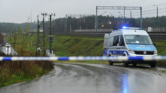 Польская полиция на месте ЧП на железной дороге между Варшавой и Люблином. 17 ноября 2025