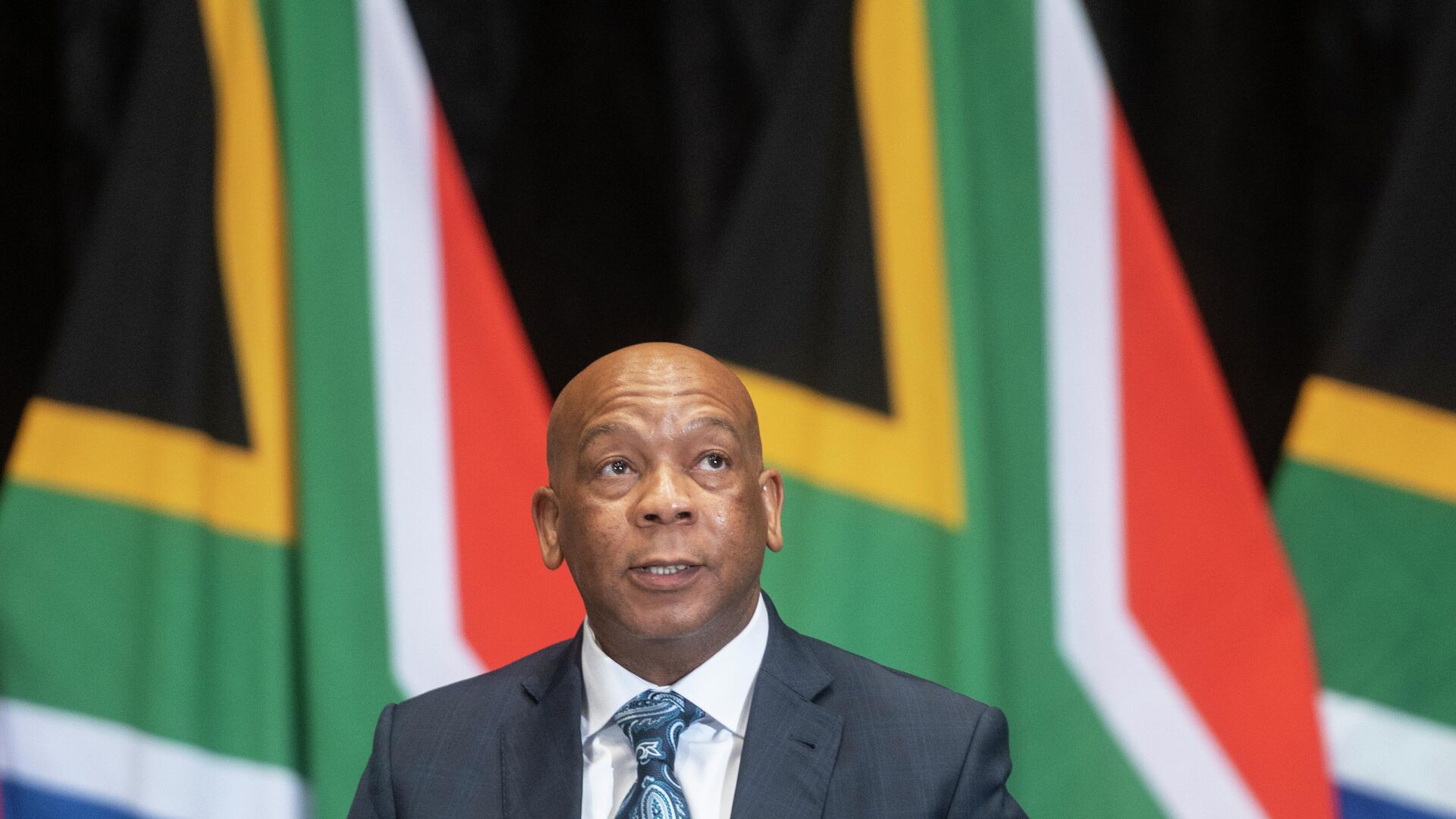 Министр электроэнергии и энергетики ЮАР Кгосиентшо Рамокгопа Министр электроэнергии и энергетики ЮАР Кгосиентшо Рамокгопа - РИА Новости, 1920, 19.11.2025