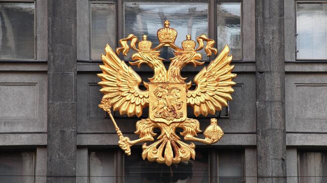 Герб России на здании Государственной думы России